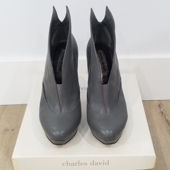 Charles David grey leather booties - Picture 2 of 4